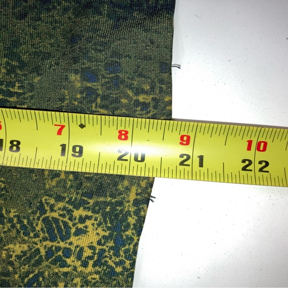 Premise skirt snake print blue / green gradient Size 4 skirt - Picture 4 of 9